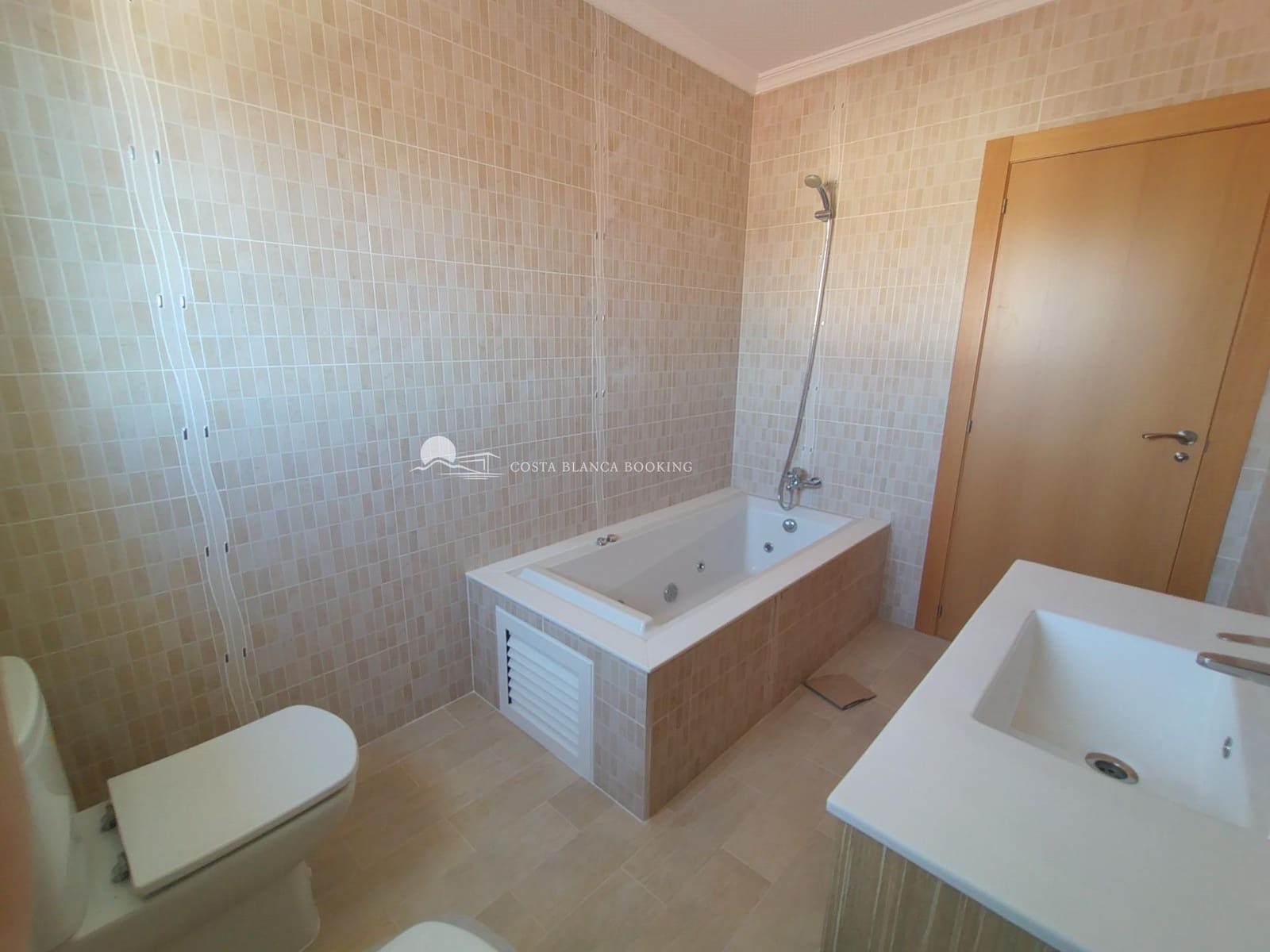 4 soverom Villa til salgs i Alfaz del Pi / L'Alfas del Pi med svømmebasseng garasje - € 740 000 (Ref: 9582853)