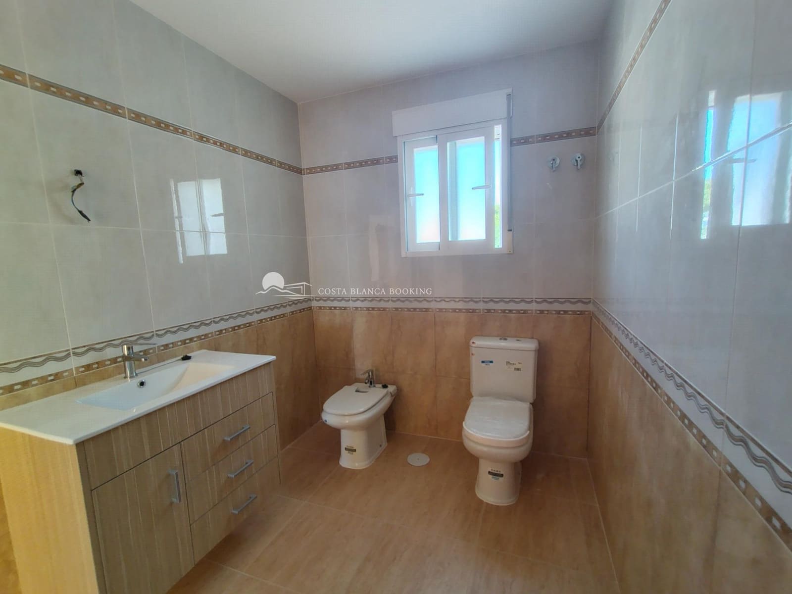 4 soverom Villa til salgs i Alfaz del Pi / L'Alfas del Pi med svømmebasseng garasje - € 740 000 (Ref: 9582853)