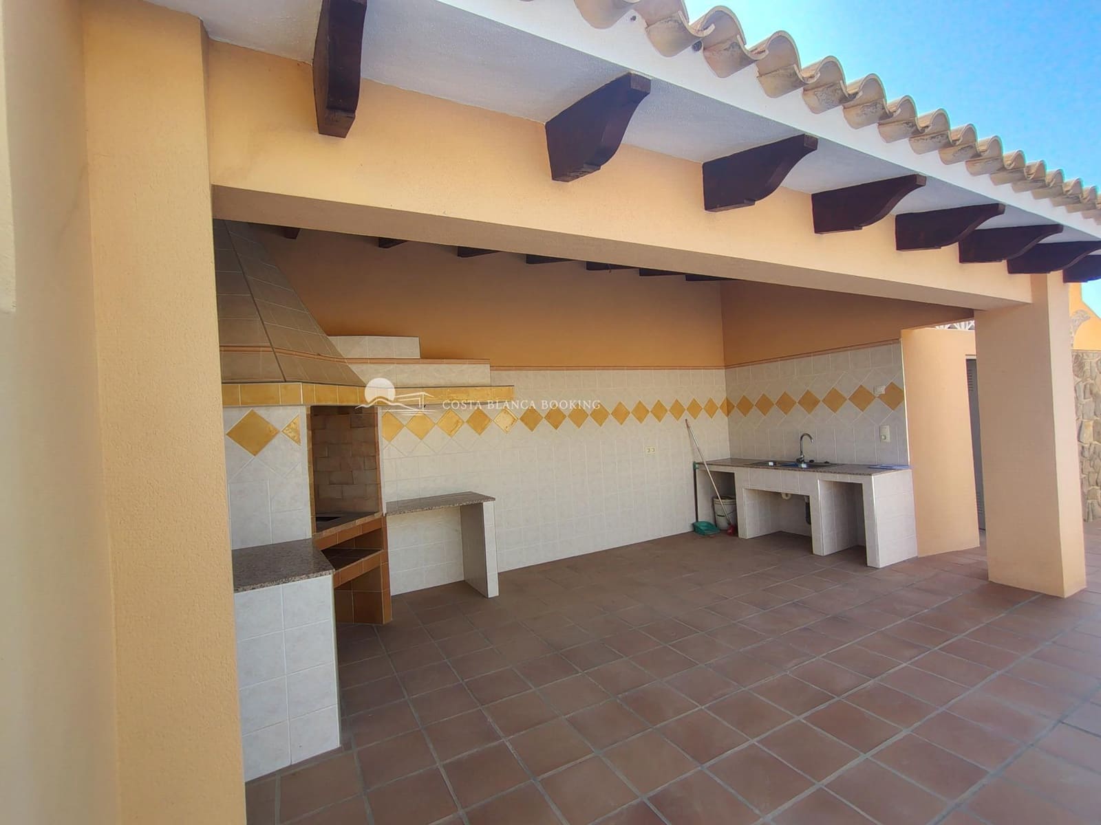 4 soverom Villa til salgs i Alfaz del Pi / L'Alfas del Pi med svømmebasseng garasje - € 740 000 (Ref: 9582853)