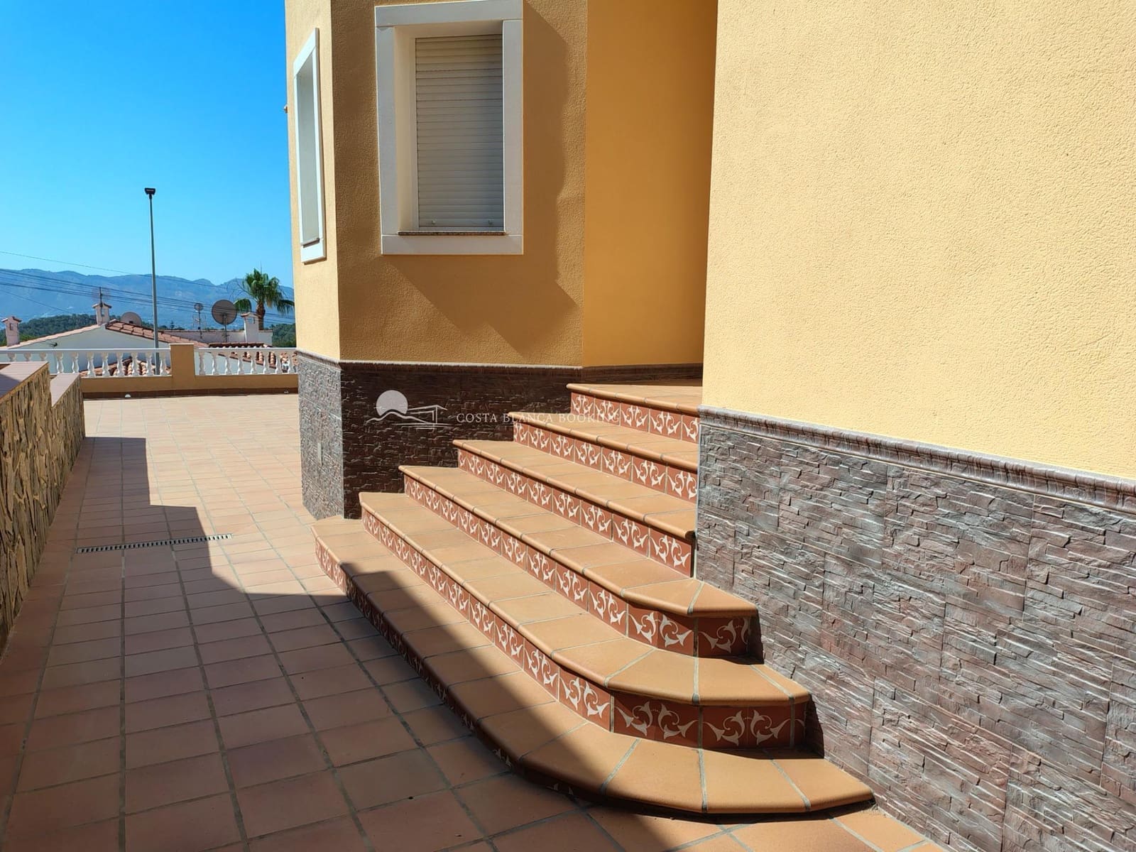 4 soverom Villa til salgs i Alfaz del Pi / L'Alfas del Pi med svømmebasseng garasje - € 740 000 (Ref: 9582853)