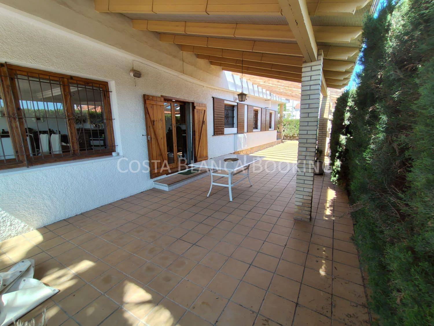 5 bedroom Villa for sale in La Villajoyosa / Vila Joiosa - € 1,100,000 (Ref: 9582854)