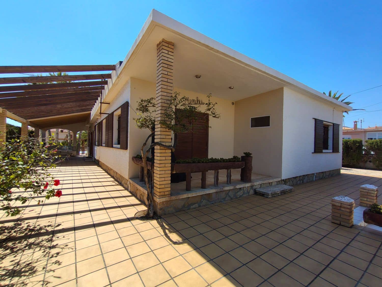 5 bedroom Villa for sale in La Villajoyosa / Vila Joiosa - € 1,100,000 (Ref: 9582854)