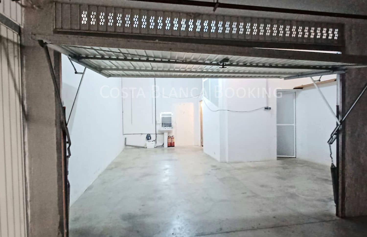 2 makuuhuone Bungalow myytävänä paikassa Polop - 223 000 € (Ref: 9582858)