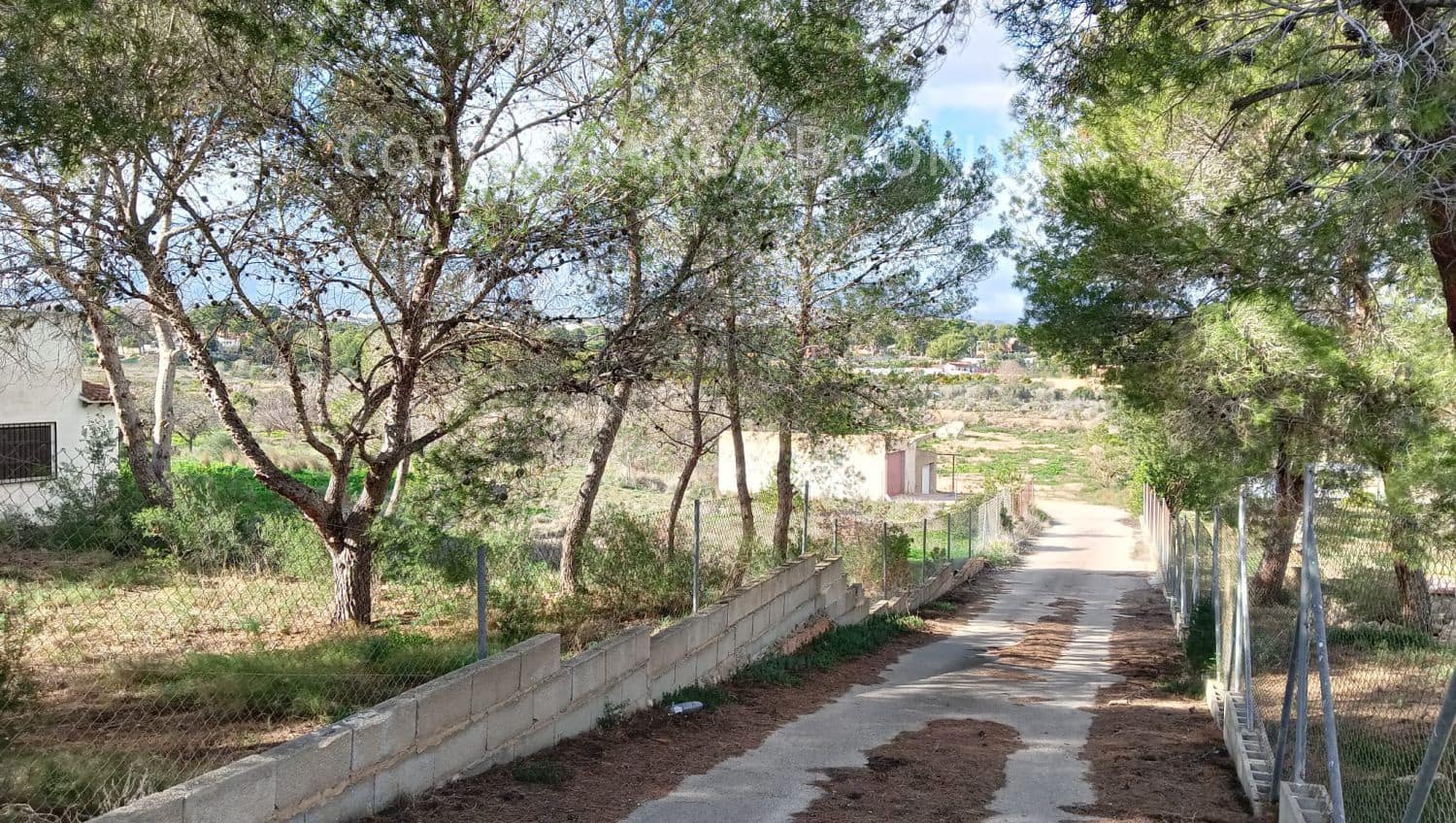 Działka budowlana na sprzedaż w Alfaz del Pi / L'Alfas del Pi - 270 000 € (Ref: 9582862)