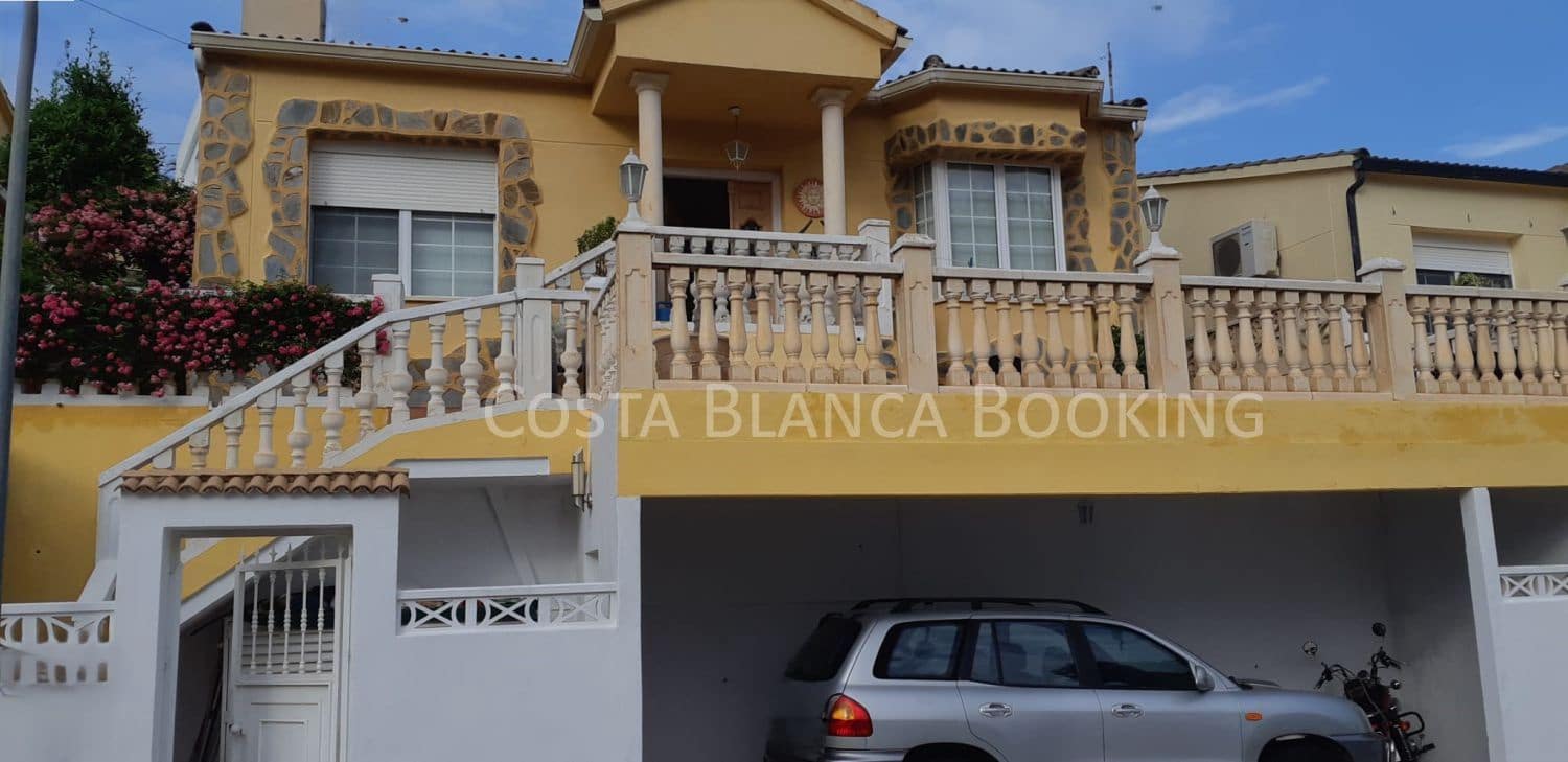 3 makuuhuone Huvila myytävänä paikassa La Nucia - 355 000 € (Ref: 9582863)