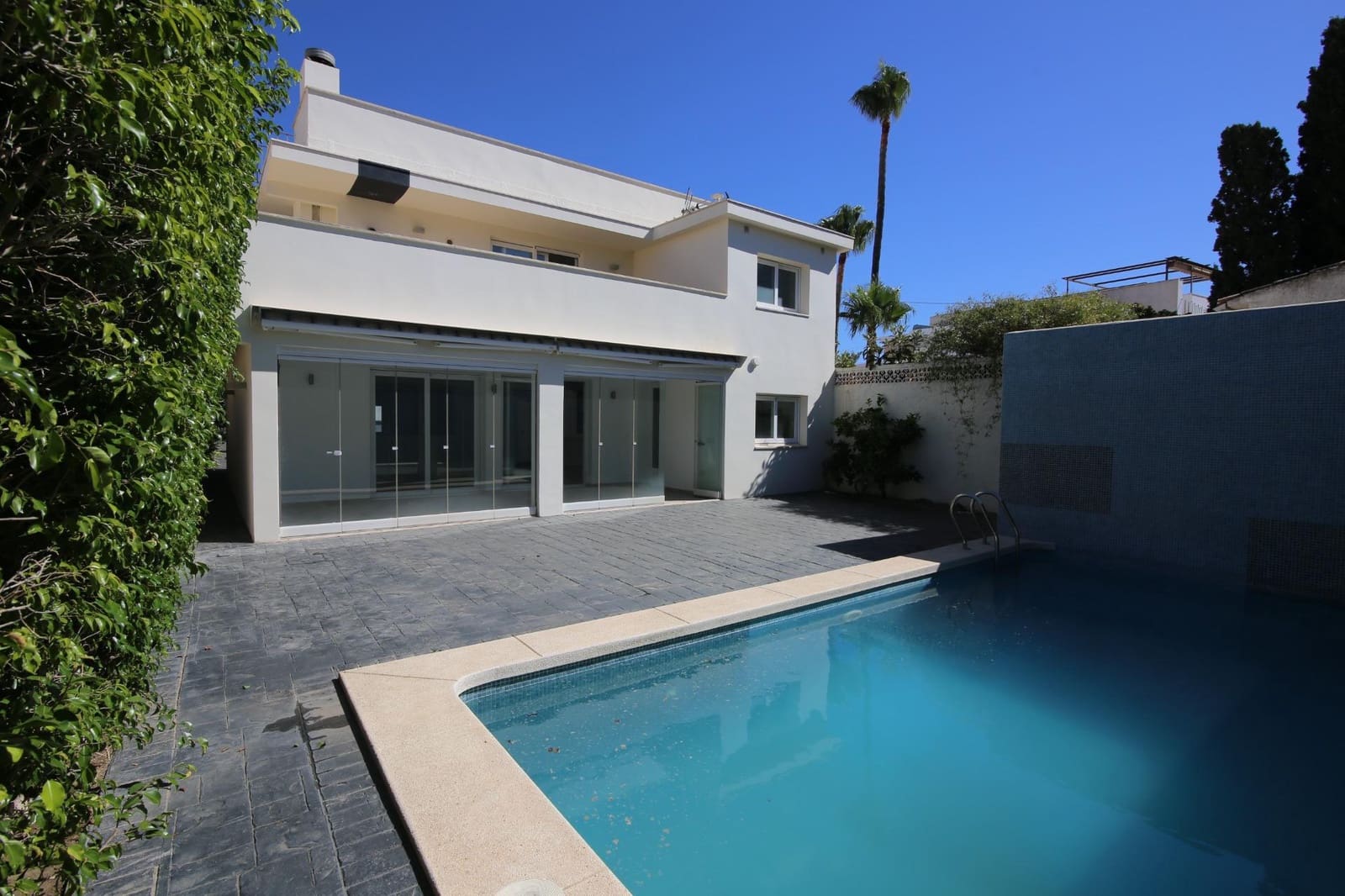 4 slaapkamer Villa te koop in Albir met zwembad garage - € 900.000 (Ref: 9582864)