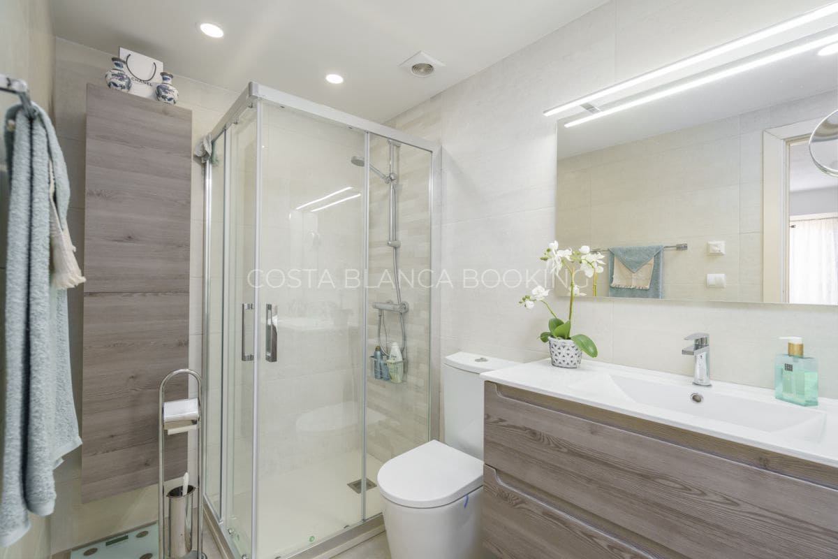 3 chambre Bungalow à vendre à Alfaz del Pi / L'Alfas del Pi - 375 000 € (Ref: 9582867)