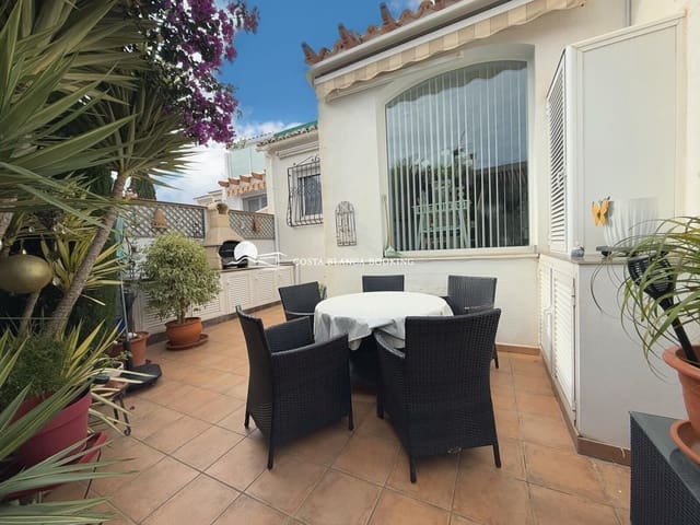 Bungalow de 3 habitaciones en Alfaz del Pi / L'Alfàs del Pi en venta con piscina garaje - 375.000 € (Ref: 9582867)