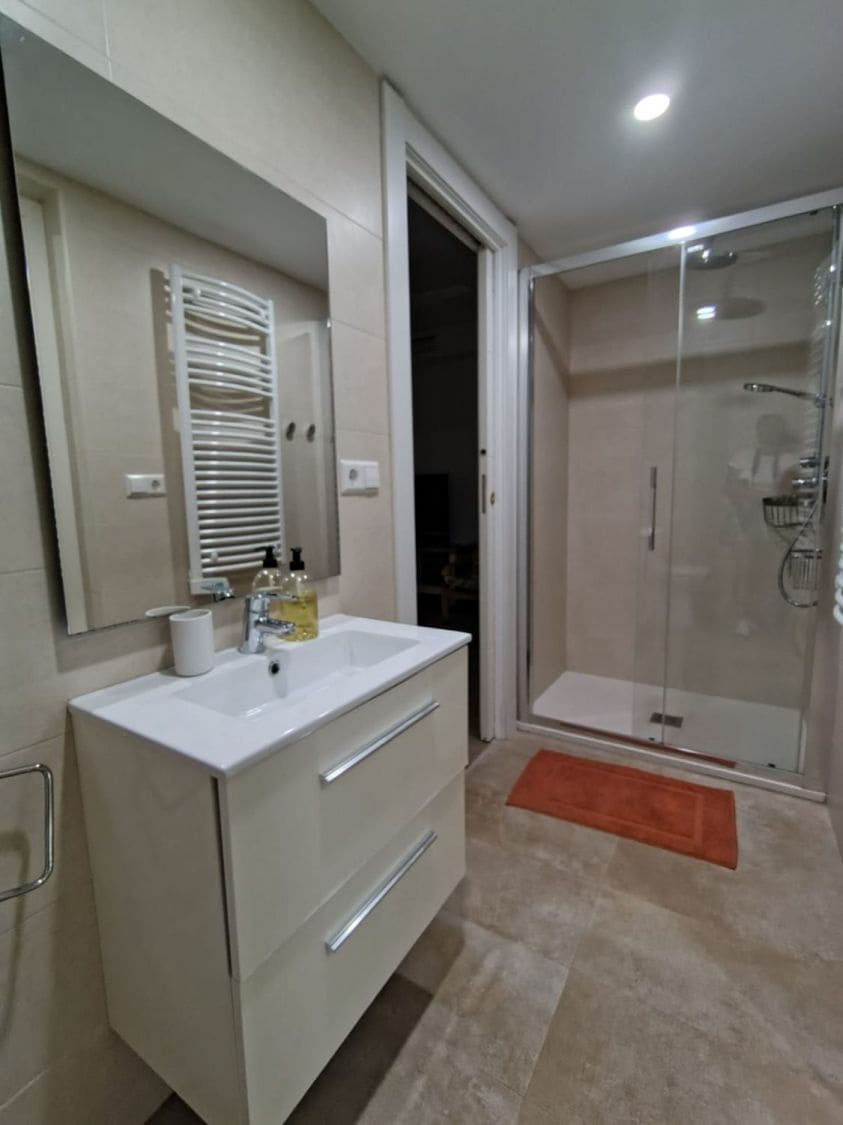 9 Zimmer Villa zu verkaufen in Alfaz del Pi / L'Alfas del Pi - 1.075.000 € (Ref: 9582871)