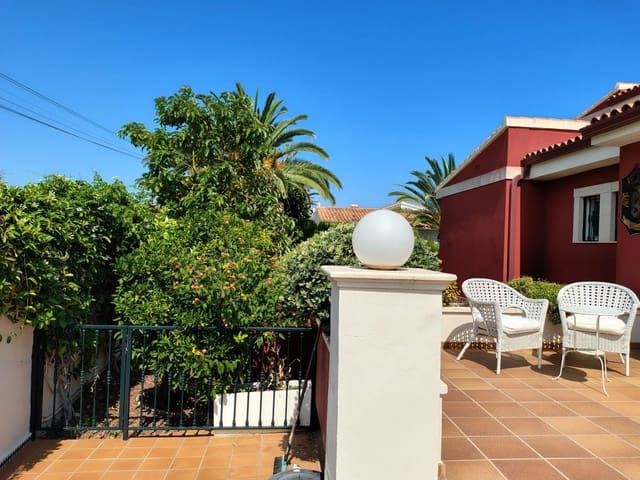 9 Zimmer Villa zu verkaufen in Alfaz del Pi / L'Alfàs del Pi - 1.075.000 € (Ref: 9582871)