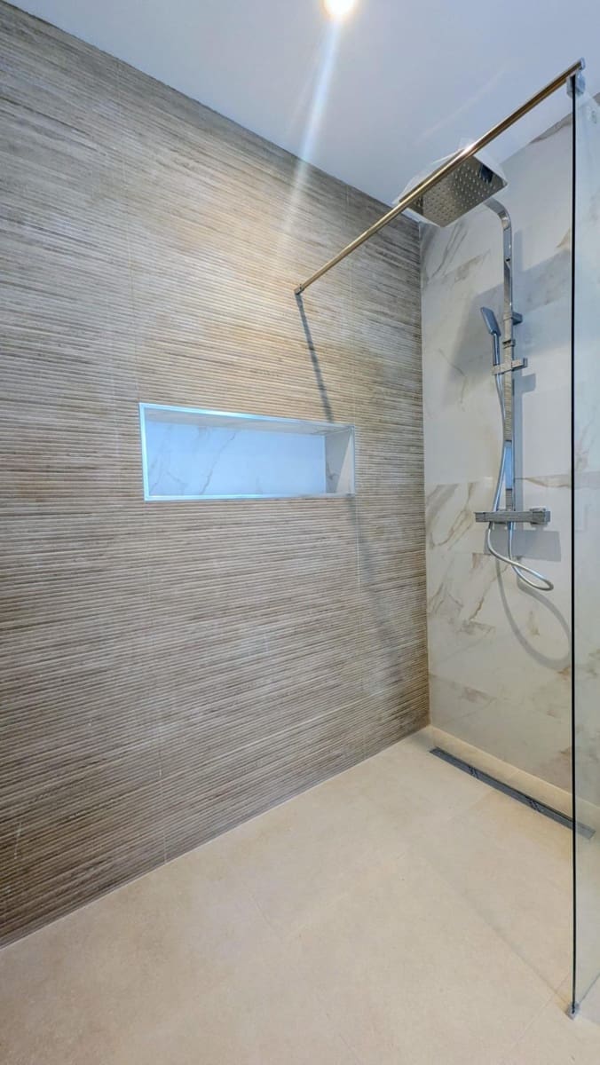 4 sypialnia Willa na sprzedaż w Albir z basenem garażem - 1 195 000 € (Ref: 9582872)