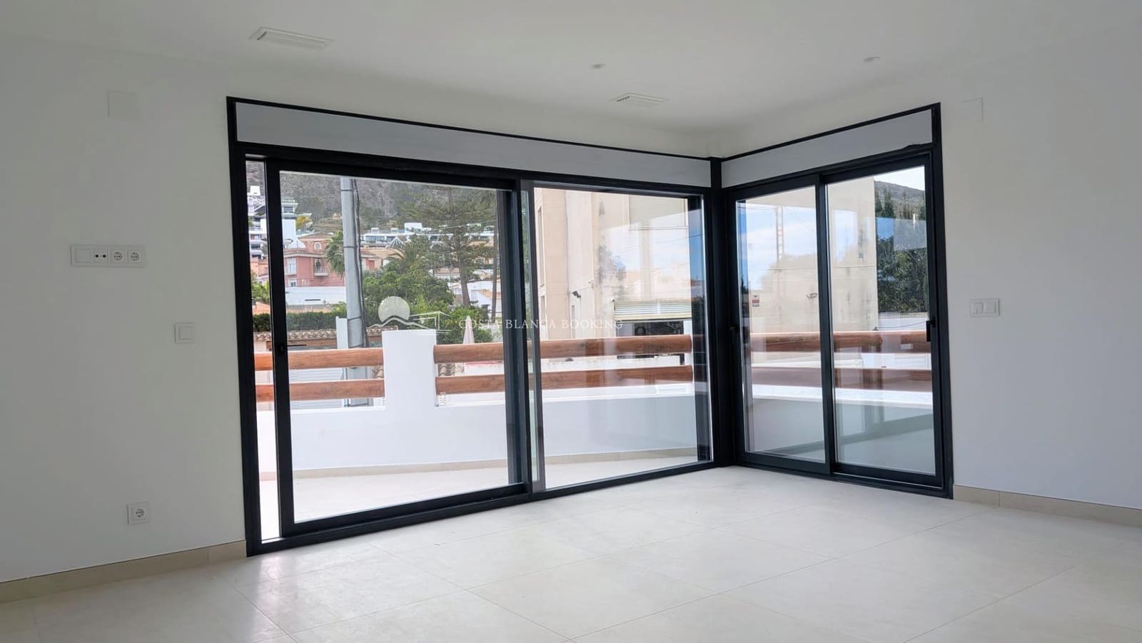 4 sypialnia Willa na sprzedaż w Albir z basenem garażem - 1 190 000 € (Ref: 9582872)