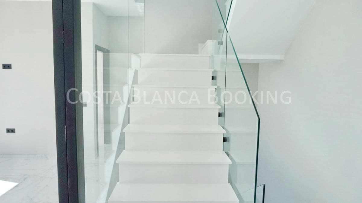 5 slaapkamer Villa te koop in Finestrat - € 1.150.000 (Ref: 9582873)