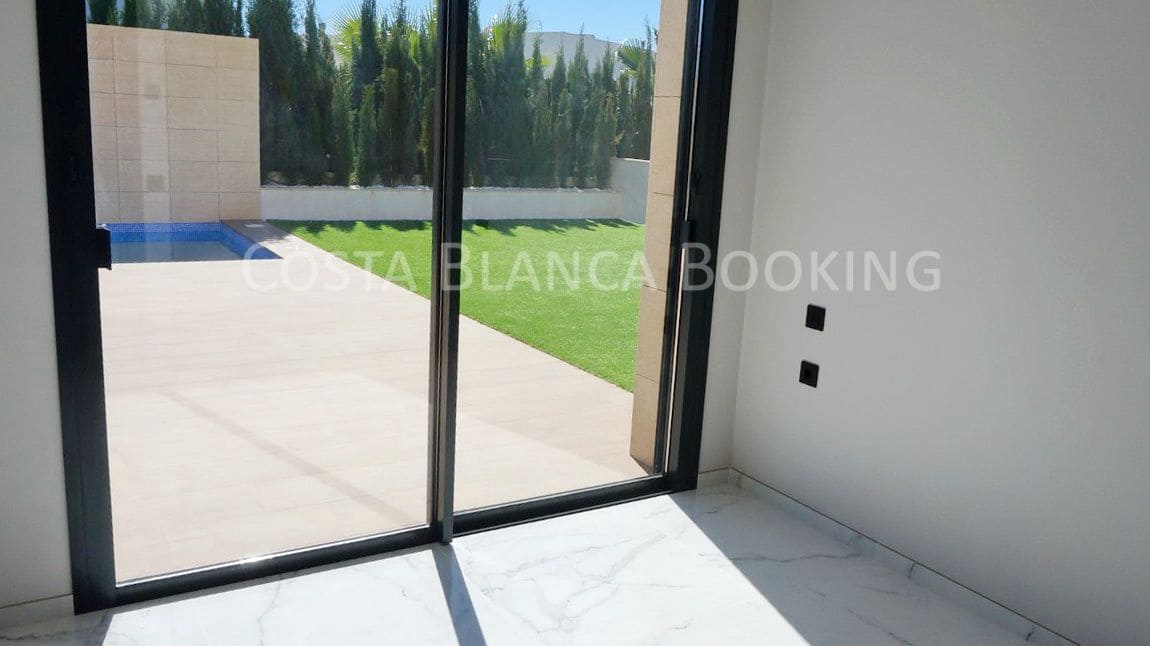 5 slaapkamer Villa te koop in Finestrat - € 1.150.000 (Ref: 9582873)