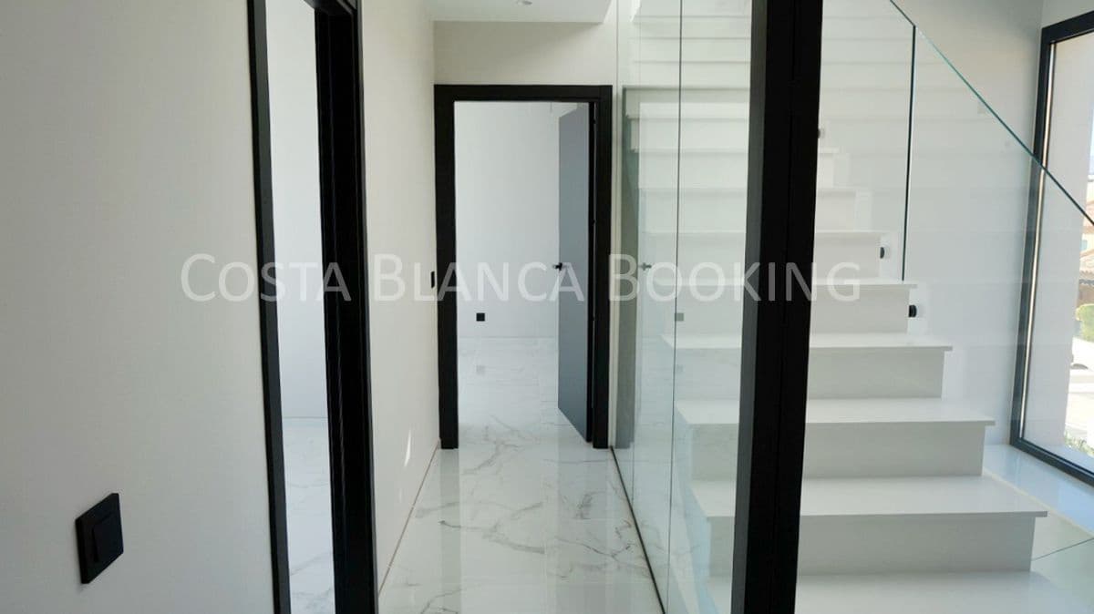 5 slaapkamer Villa te koop in Finestrat - € 1.150.000 (Ref: 9582873)