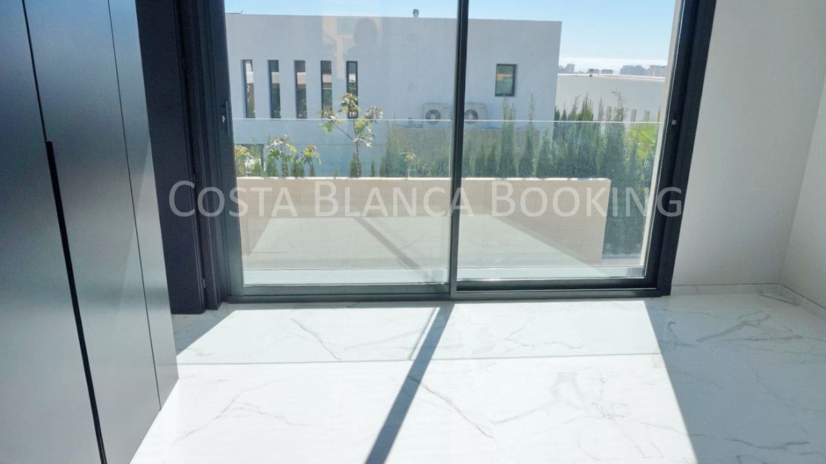 5 slaapkamer Villa te koop in Finestrat - € 1.150.000 (Ref: 9582873)