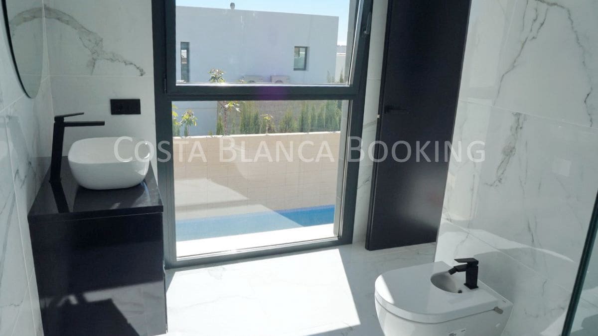 5 slaapkamer Villa te koop in Finestrat - € 1.150.000 (Ref: 9582873)