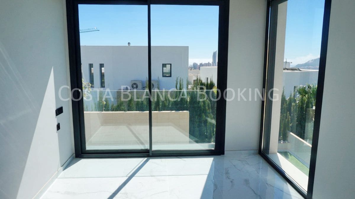 5 slaapkamer Villa te koop in Finestrat - € 1.150.000 (Ref: 9582873)