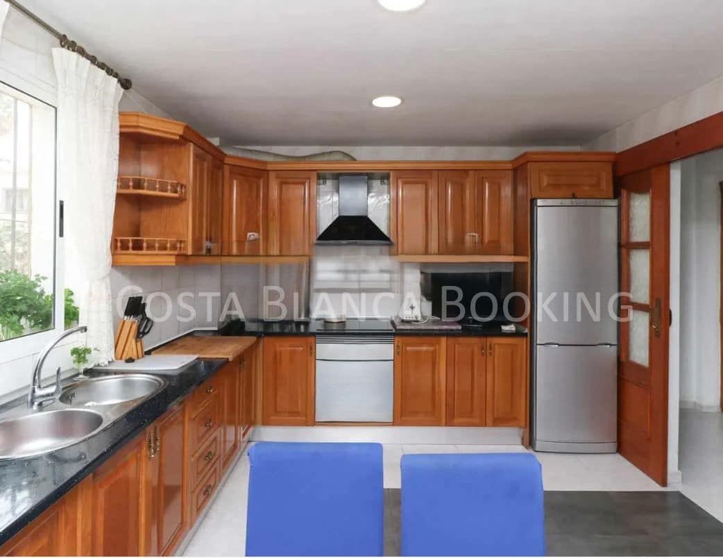 4 soveværelse Villa til salg i Alfaz del Pi / L'Alfas del Pi med garage - € 439.000 (Ref: 9582875)