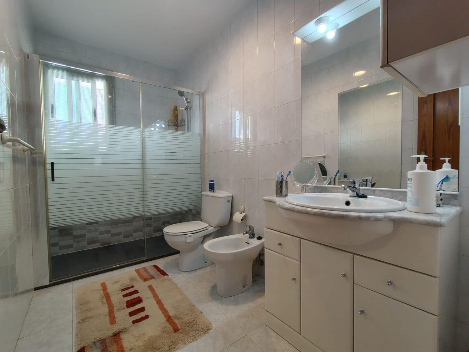 Chalet de 4 habitaciones en Alfaz del Pi / L'Alfàs del Pi en venta con garaje - 439.000 € (Ref: 9582875)
