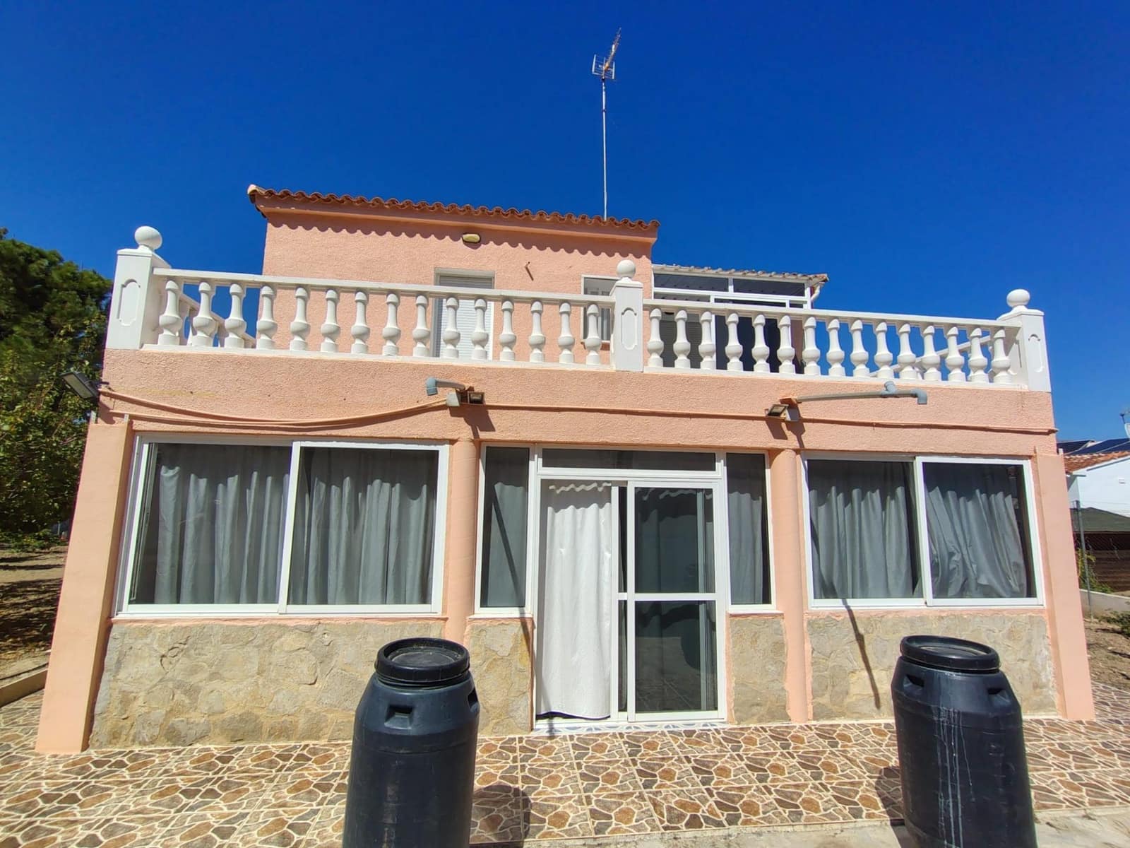 Chalet de 4 habitaciones en Alfaz del Pi / L'Alfàs del Pi en venta con garaje - 439.000 € (Ref: 9582875)