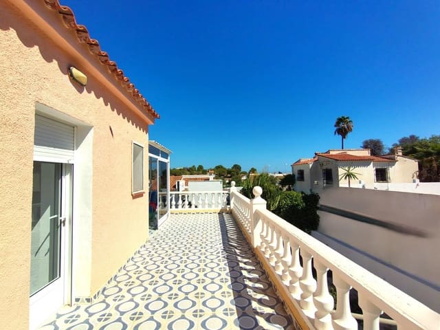 4 soverom Villa til salgs i Alfaz del Pi / L'Alfàs del Pi med garasje - € 439 000 (Ref: 9582875)