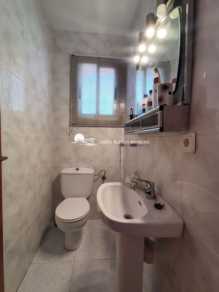 4 bedroom Villa for sale in Alfaz del Pi / L'Alfas del Pi with garage - € 439,000 (Ref: 9582875)