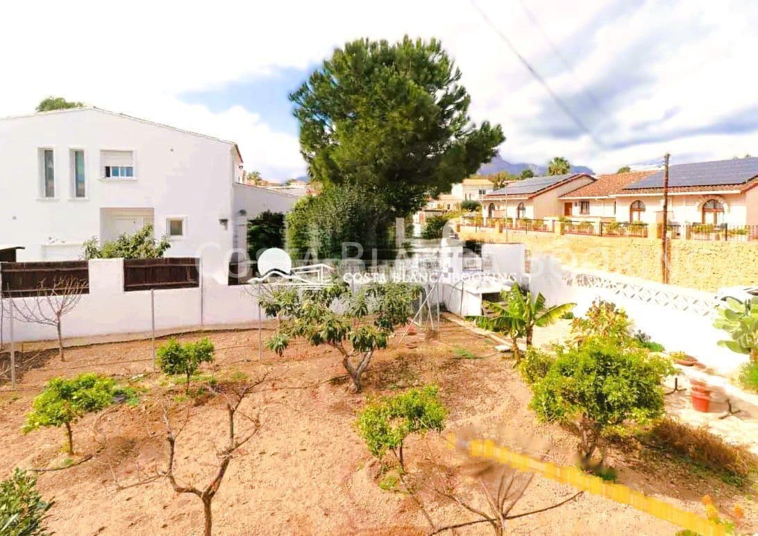 4 bedroom Villa for sale in Alfaz del Pi / L'Alfas del Pi with garage - € 439,000 (Ref: 9582875)