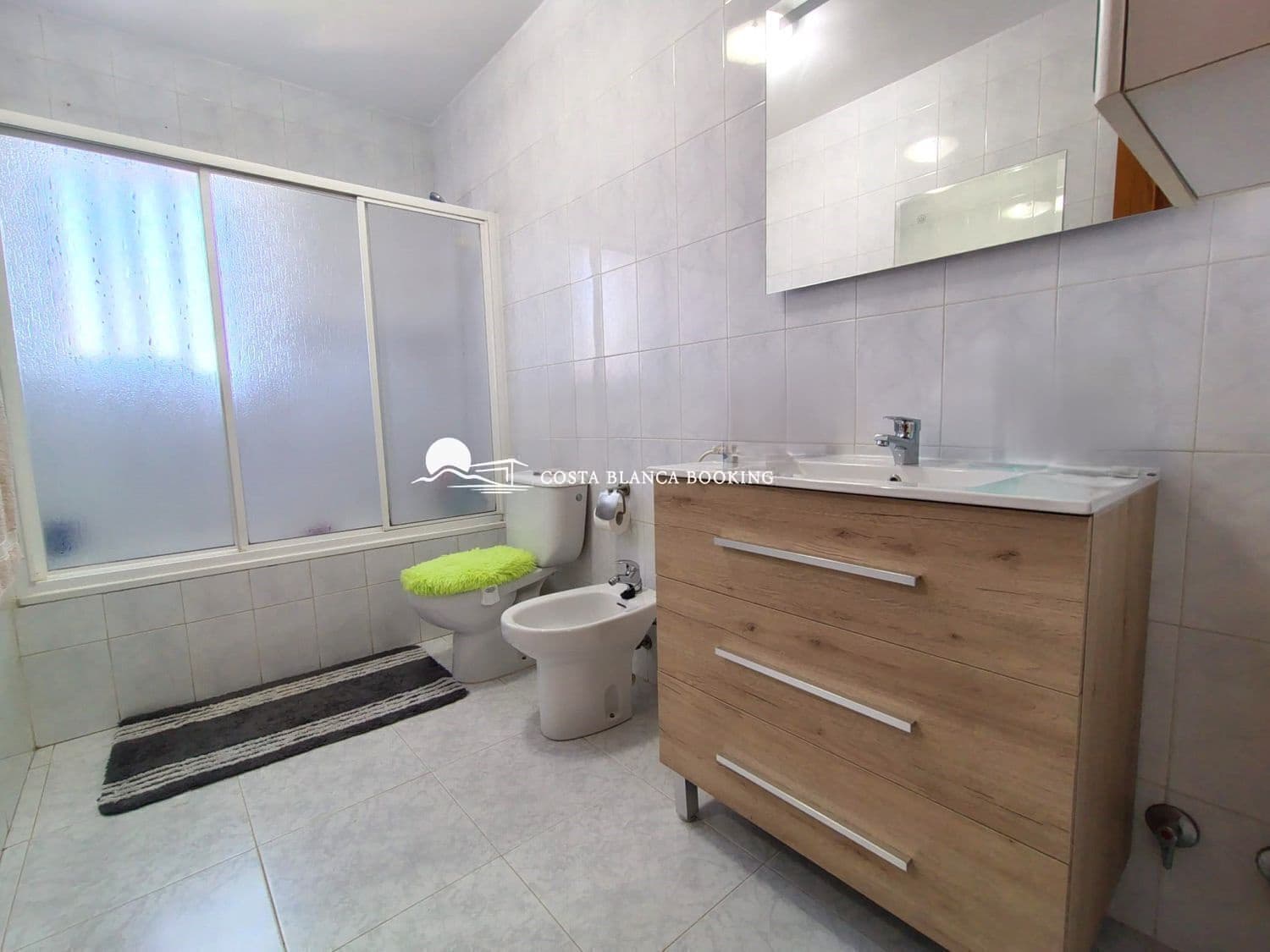 4 bedroom Villa for sale in Alfaz del Pi / L'Alfas del Pi with garage - € 439,000 (Ref: 9582875)