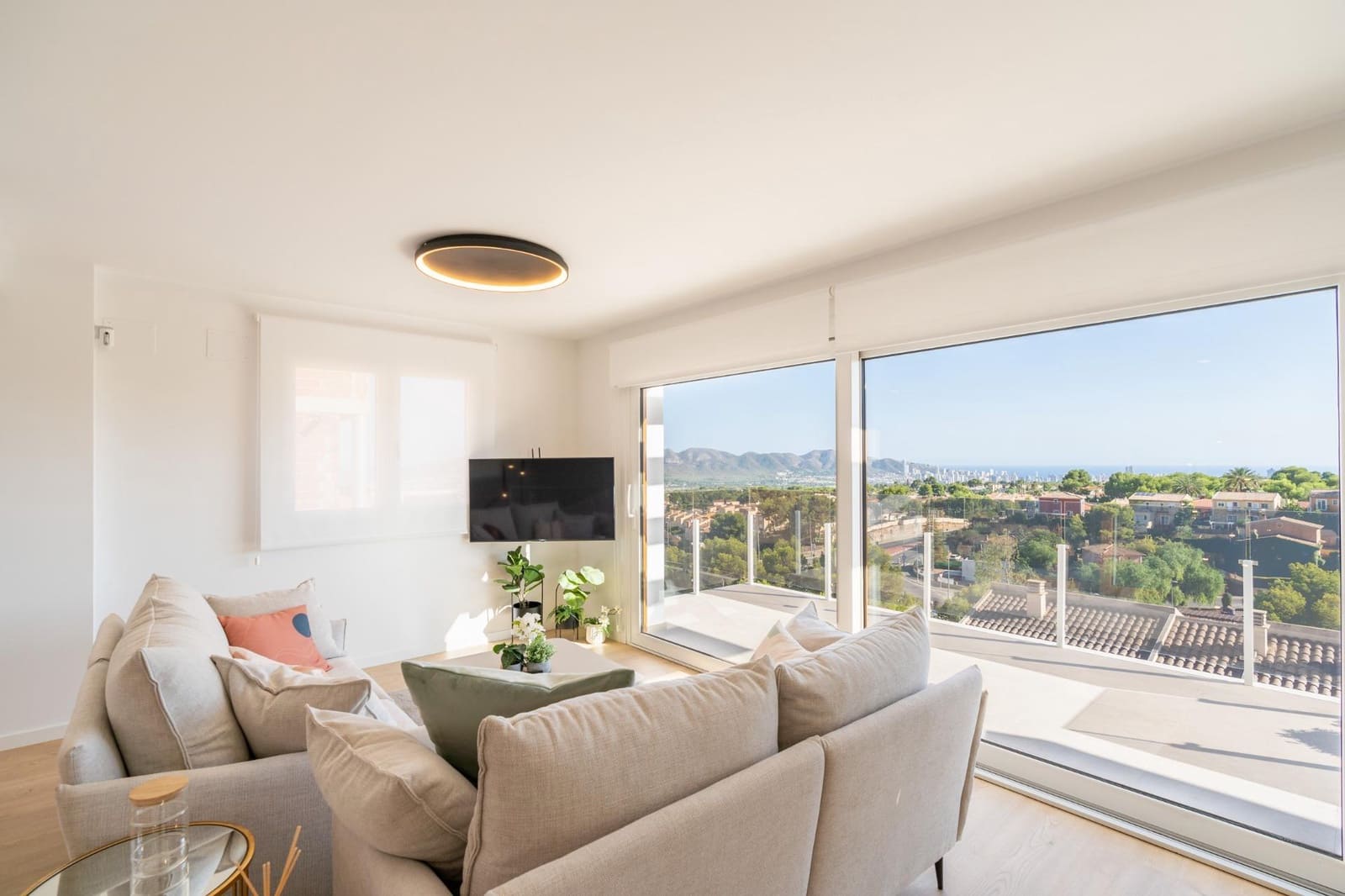 4 Zimmer Villa zu verkaufen in La Nucia mit Pool - 449.000 € (Ref: 9582877)