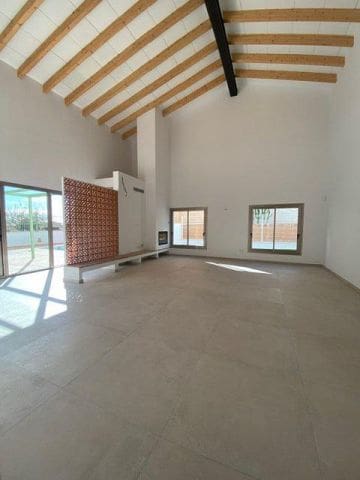 4 makuuhuone Huvila myytävänä paikassa Orxeta - 635 000 € (Ref: 9582878)