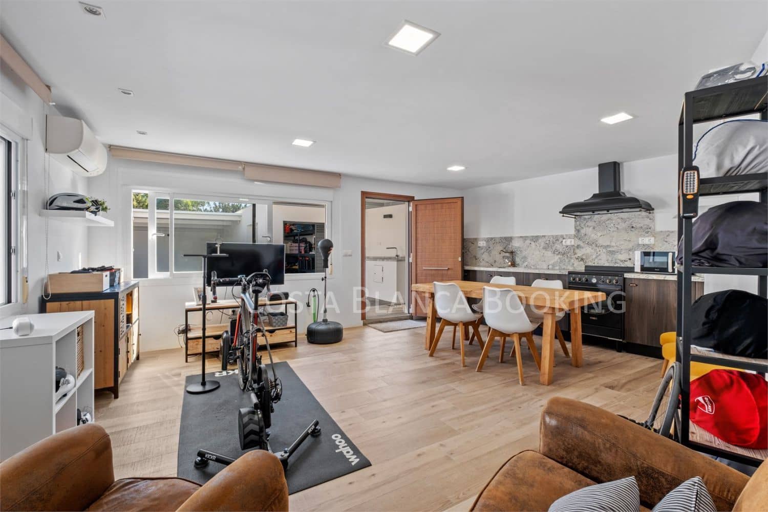 Chalet de 4 habitaciones en Alfaz del Pi / L'Alfàs del Pi en venta - 585.000 € (Ref: 9586363)