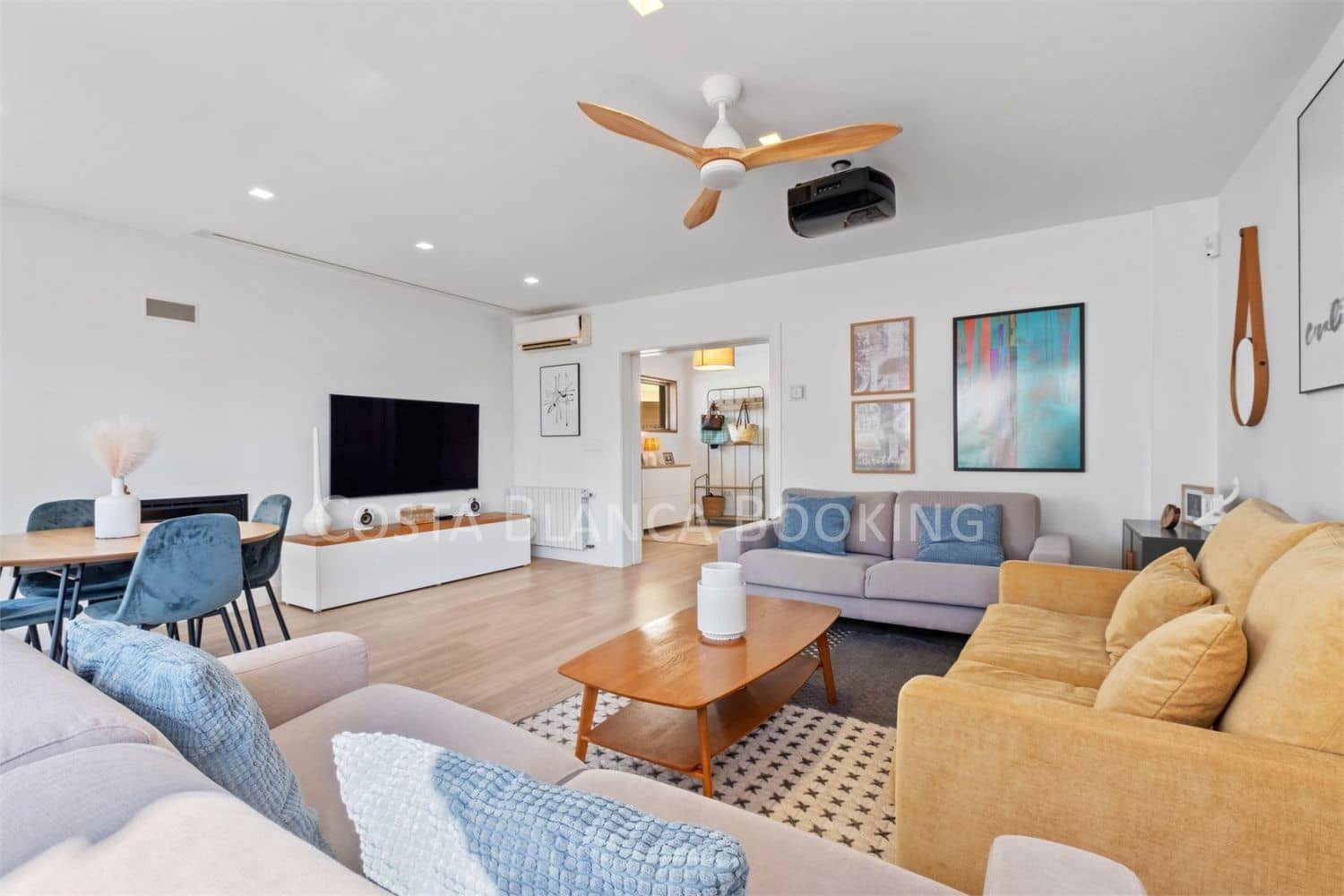 4 slaapkamer Villa te koop in Alfaz del Pi / L'Alfas del Pi met garage - € 585.000 (Ref: 9586363)