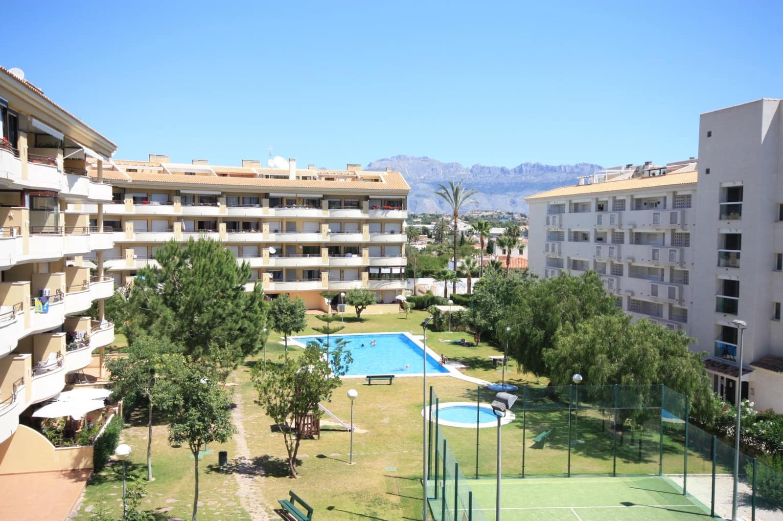 2 bedroom Apartment for sale in Albir - € 330,000 (Ref: 9591180)