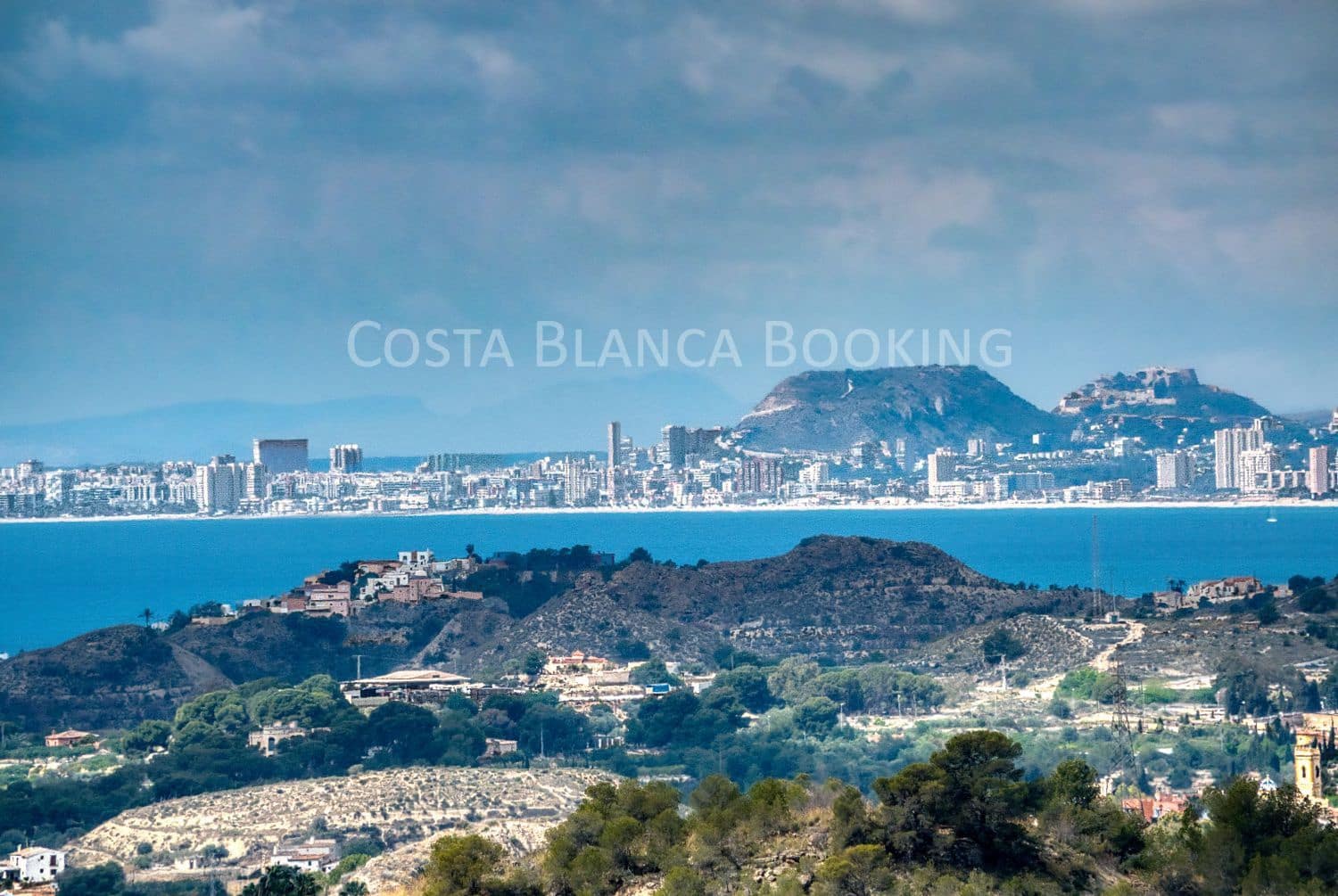 4 bedroom Villa for sale in Finestrat - € 920,000 (Ref: 9599476)