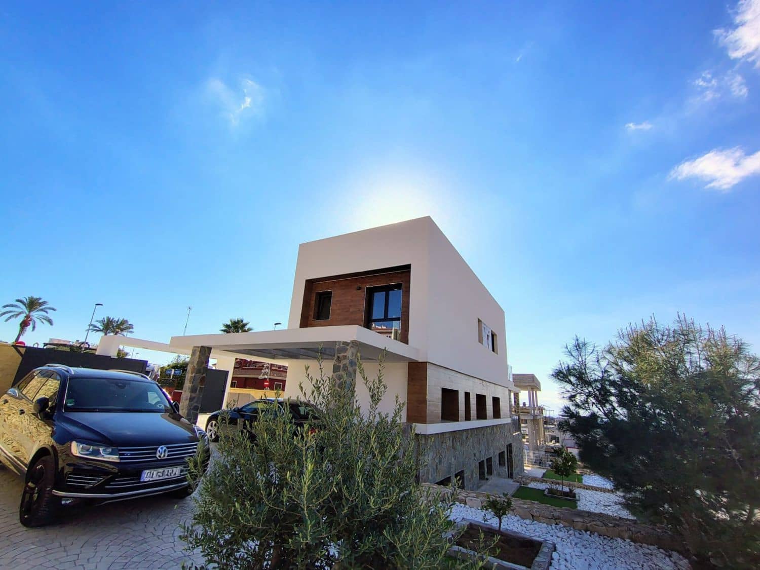 4 bedroom Villa for sale in Finestrat with pool - € 920,000 (Ref: 9599476)