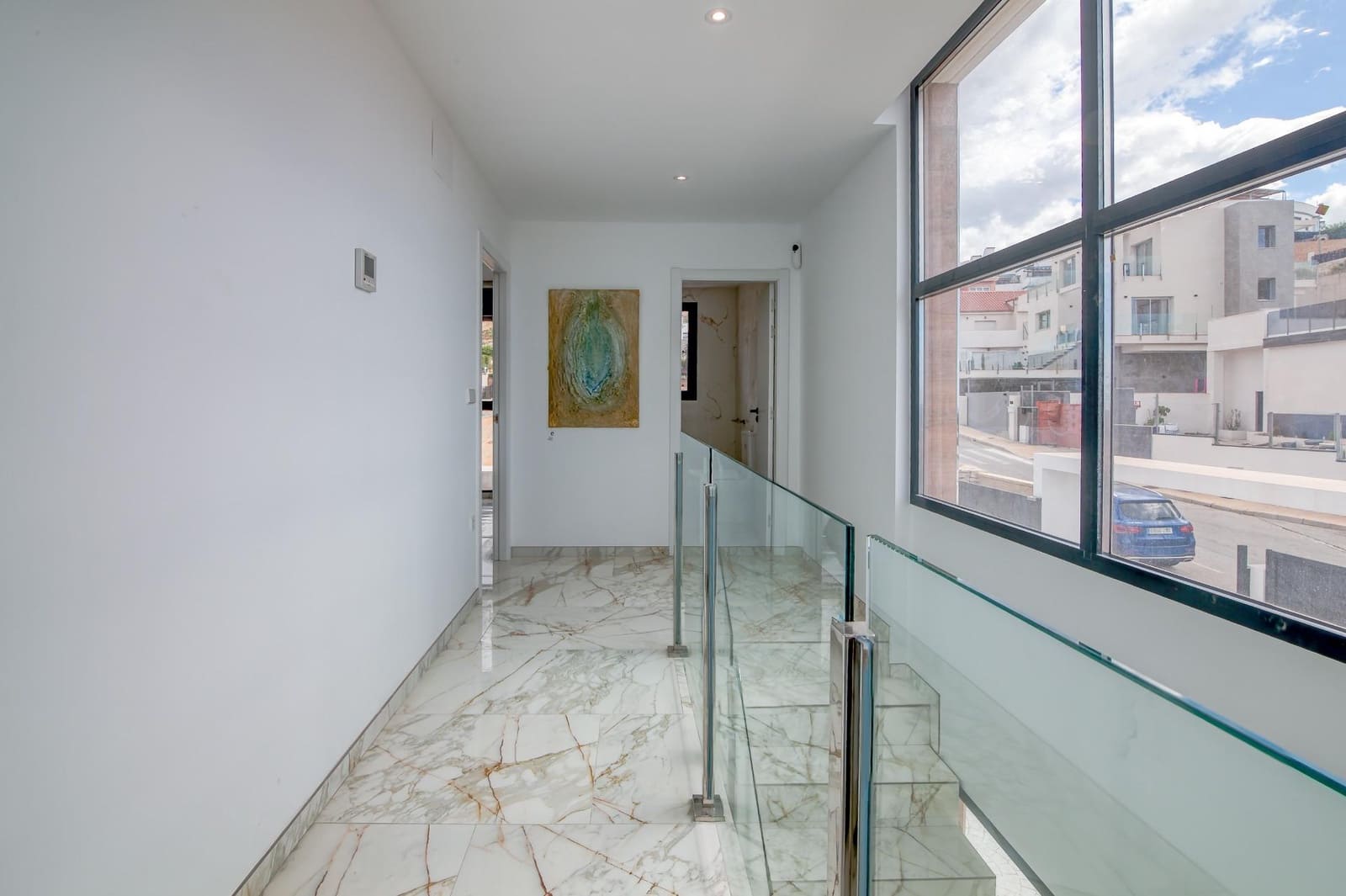 4 bedroom Villa for sale in Finestrat with pool - € 920,000 (Ref: 9599476)