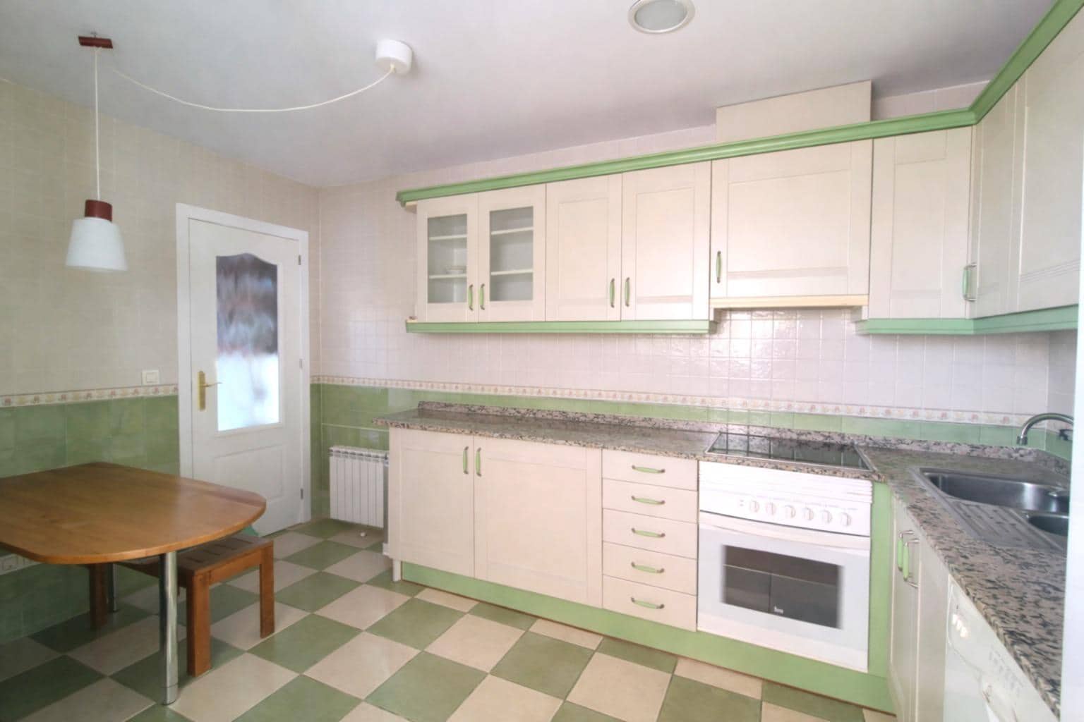 Chalet de 3 habitaciones en Montiboli en venta con piscina garaje - 470.000 € (Ref: 9611461)