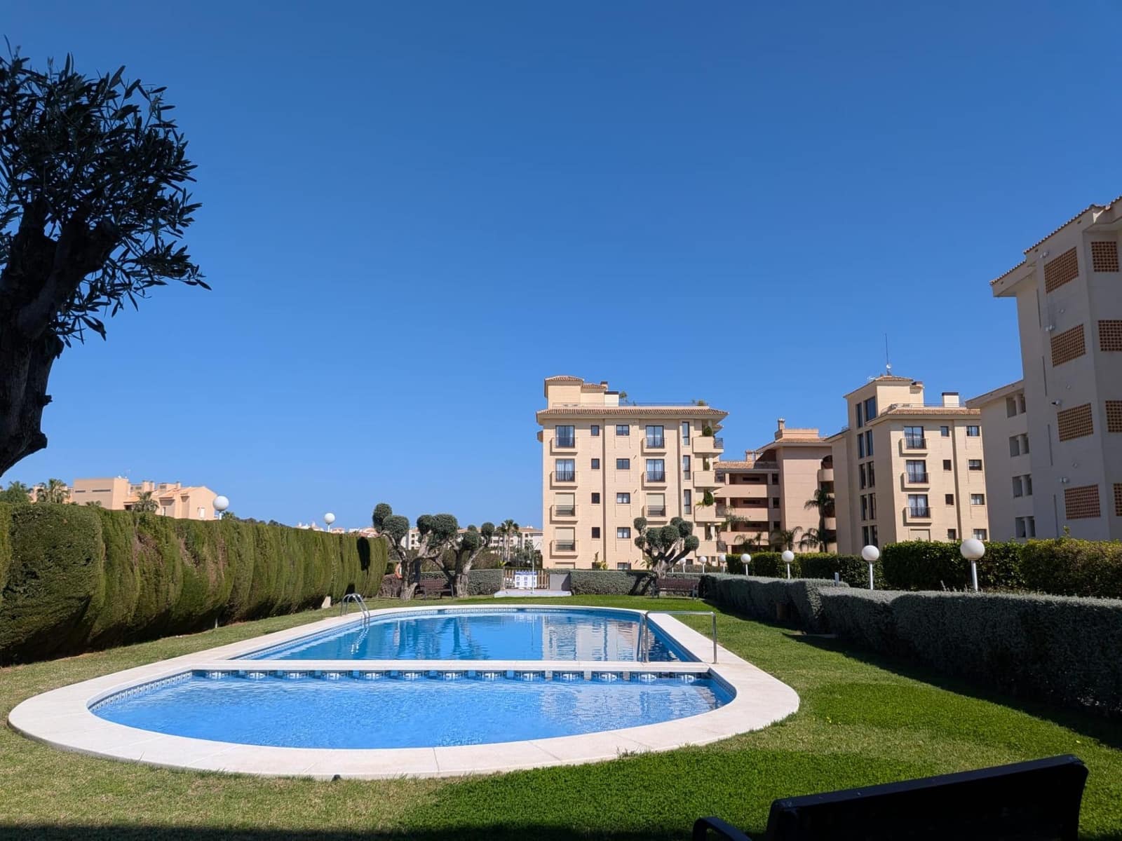 2 bedroom Penthouse for sale in Albir with pool garage - € 449,000 (Ref: 9634148)