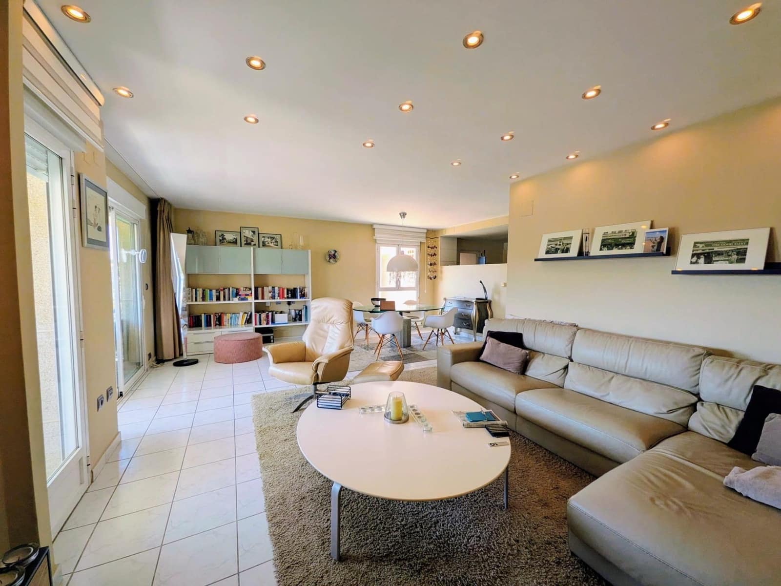 2 bedroom Penthouse for sale in Albir with pool garage - € 449,000 (Ref: 9634148)