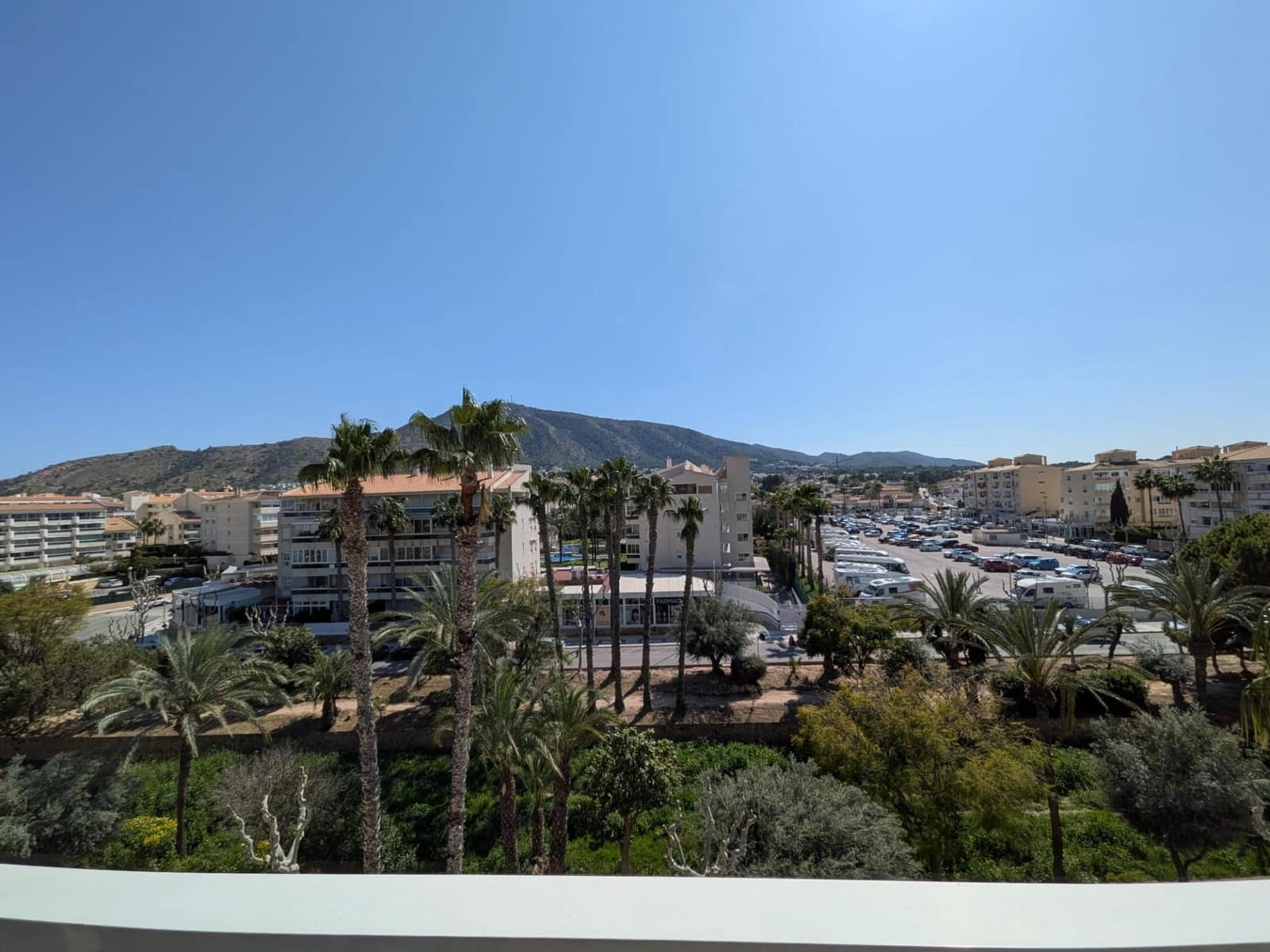 2 bedroom Penthouse for sale in Albir with pool garage - € 449,000 (Ref: 9634148)