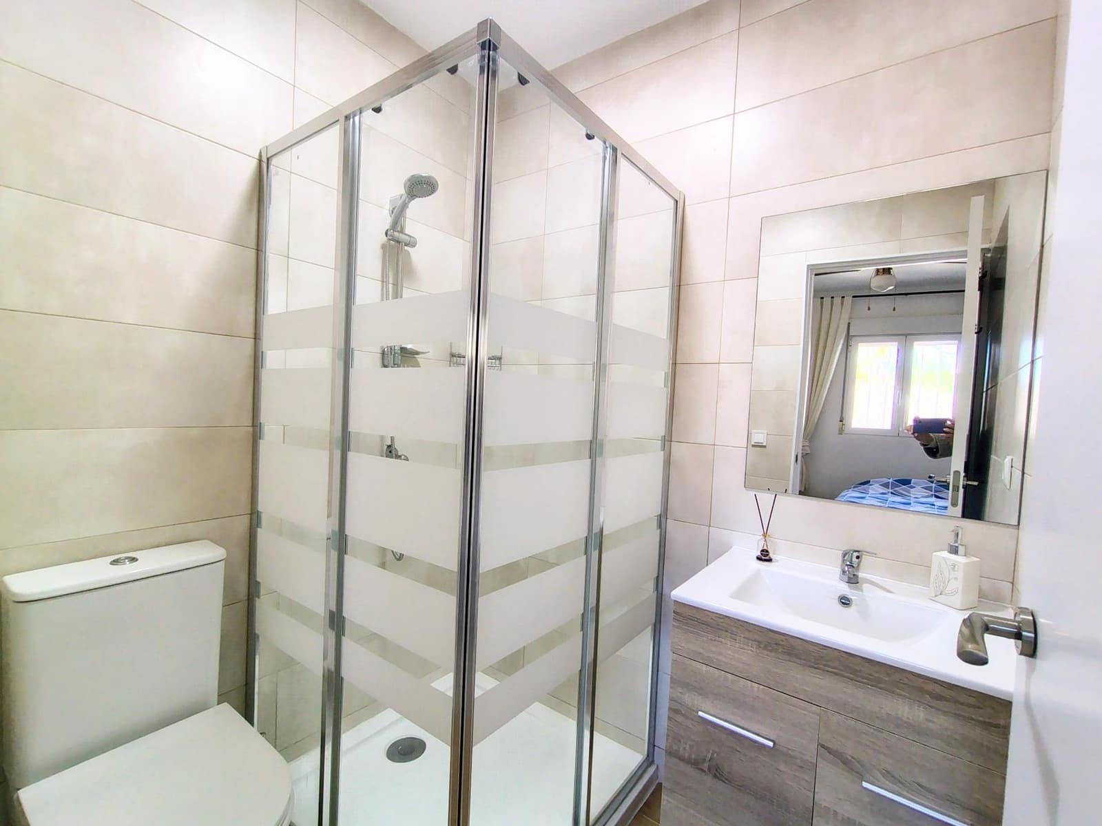 3 bedroom Villa for sale in La Nucia with garage - € 289,995 (Ref: 9634149)