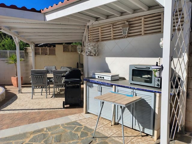3 bedroom Villa for sale in Coloma  , La Nucia with garage - € 289,995 (Ref: 9634149)