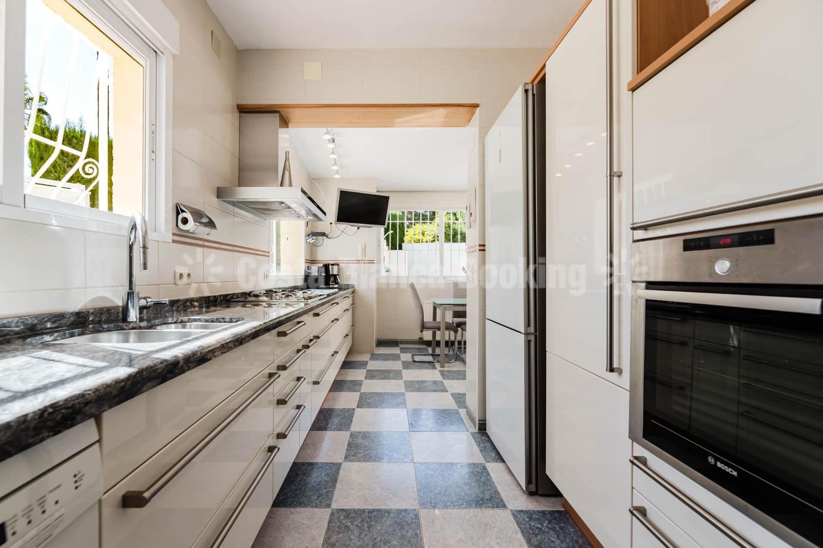 4 sypialnia Willa na sprzedaż w Albir z basenem garażem - 890 000 € (Ref: 9634150)