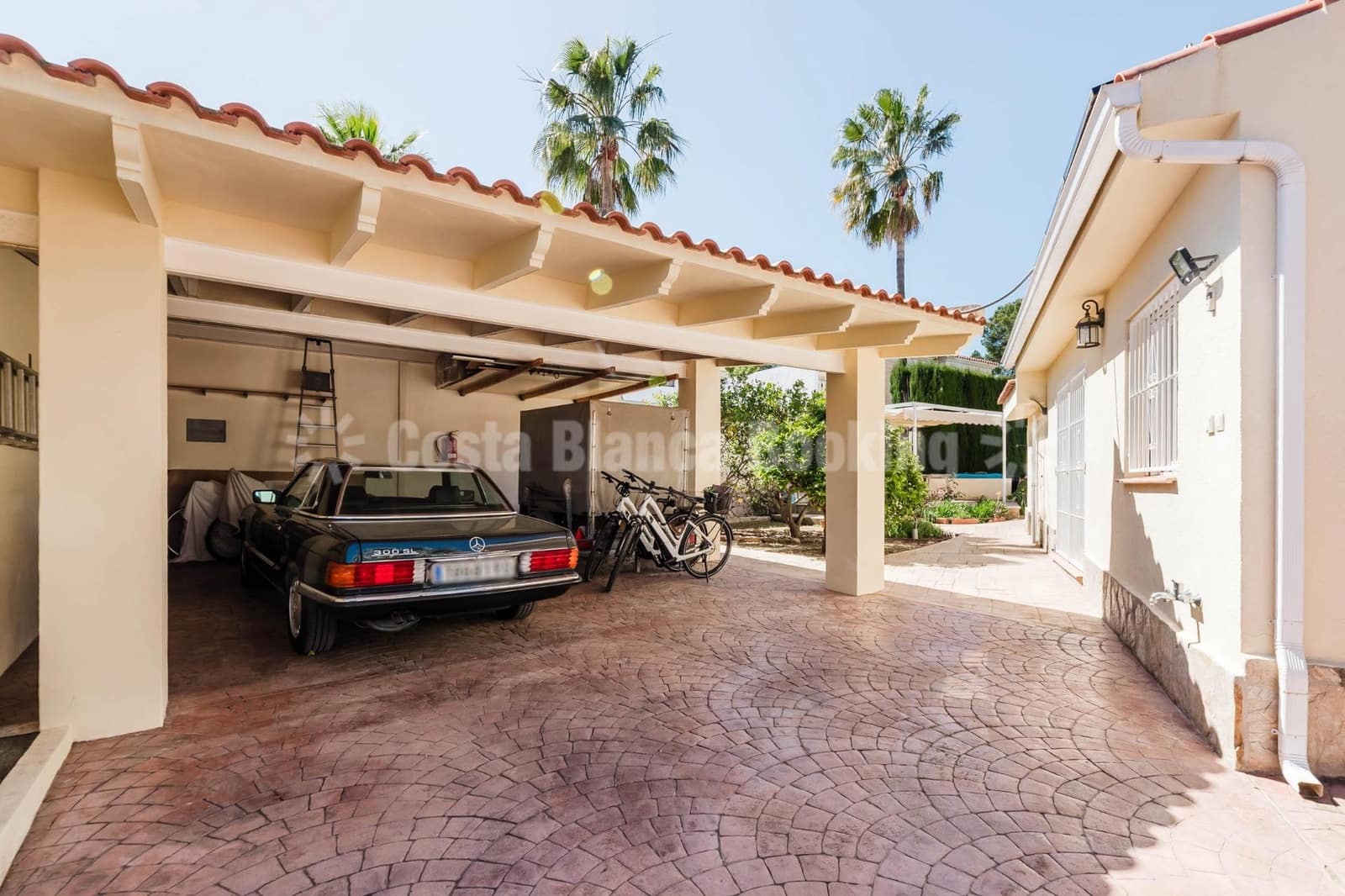 4 sypialnia Willa na sprzedaż w Albir z basenem garażem - 890 000 € (Ref: 9634150)