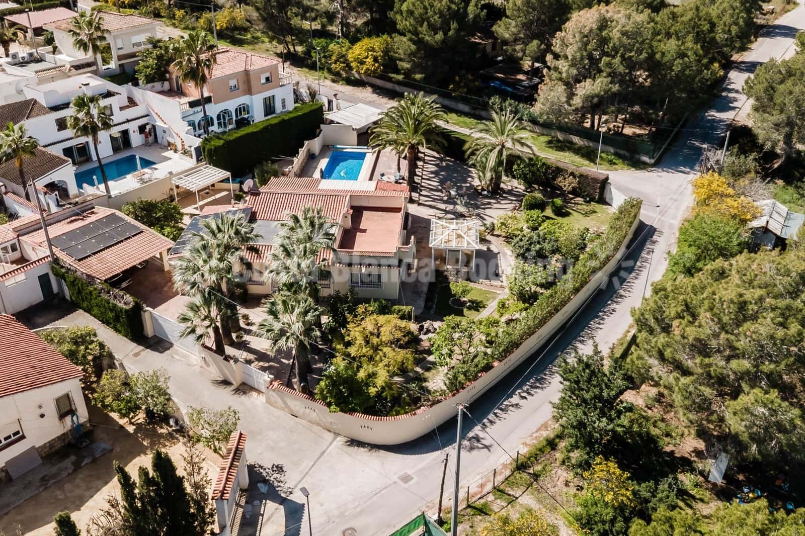 4 sypialnia Willa na sprzedaż w Albir z basenem garażem - 890 000 € (Ref: 9634150)