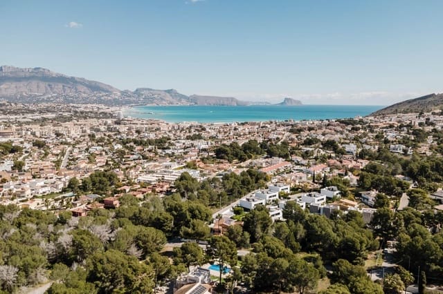 Chalet de 4 habitaciones en Albir, Alfaz del Pi / L'Alfàs del Pi en venta con piscina garaje - 790.000 € (Ref: 9634150)