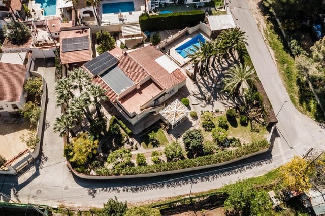Chalet de 4 habitaciones en Albir, Alfaz del Pi / L'Alfàs del Pi en venta con piscina garaje - 790.000 € (Ref: 9634150)