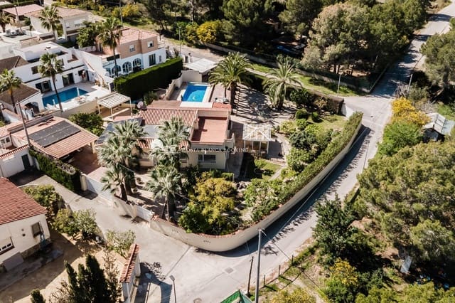 Chalet de 4 habitaciones en Albir, Alfaz del Pi / L'Alfàs del Pi en venta con piscina garaje - 790.000 € (Ref: 9634150)