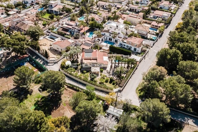 4 soverom Villa til salgs i Albir, Alfaz del Pi / L'Alfàs del Pi med svømmebasseng garasje - € 790 000 (Ref: 9634150)